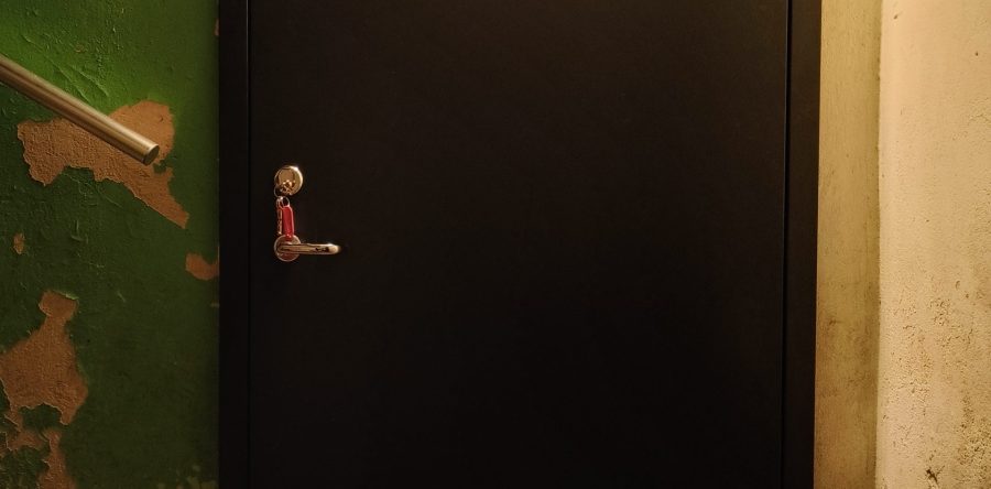 Uus tn, Pärnu-Jaagupi EI60 tuletõkkeuksed