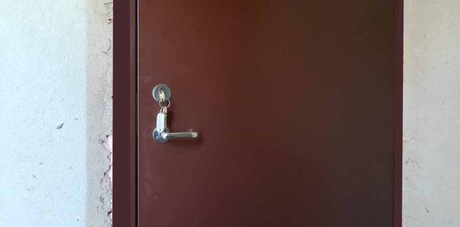 Piibelehe 12, Vaida keldri tuletõkkeuksed