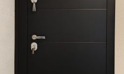 Kannikese 16, Saku uus MG3-Wenge korteri välisuks