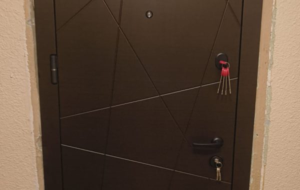 J. Koorti 19, Tallinn paigaldatud uus tuletõkke korteri välisuks Supreme Titan EI30