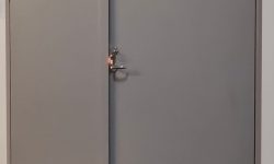 Suur-Sõjamäe 13a, Tallinn paigaldatud uued tuletõkkeuksed